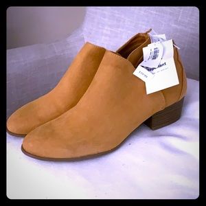 Old Navy Water Repelling Boots